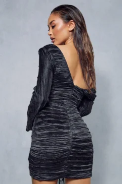 Premium Plisse Crinkle Off The Shoulder Ruched Mini Dress 8 Premium Plisse Crinkle Off The Shoulder Ruched Mini Dress -Ves Trendy Sales black premium plisse crinkle off the shoulder ruched mini dress 3