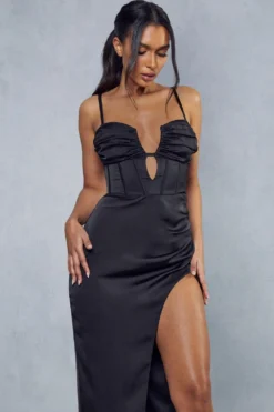 Premium Satin Corseted Plunge Split Leg Maxi Dress -Ves Trendy Sales black premium satin corseted plunge split leg maxi dress 4