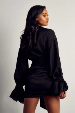 Premium Satin Plunge Front Ruched Mini Dress -Ves Trendy Sales black premium satin plunge front ruched mini dress 2