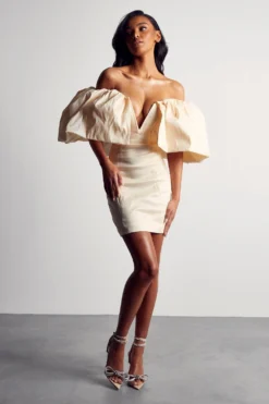 Premium Extreme Ruffle Shoulder Dress -Ves Trendy Sales ivory premium extreme ruffle shoulder dress 3