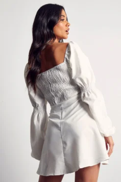 Poplin Ruched Front Long Sleeve Dress -Ves Trendy Sales white poplin ruched front long sleeve dress 2